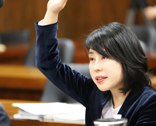 予算委員会第7分科会で京都北部の地場産業の活性化について質問。